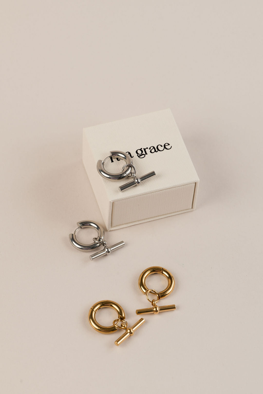 Chunky T-Bar Hoops