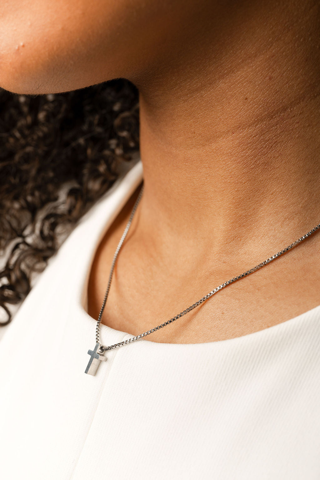Dainty Cross Pendant Necklace