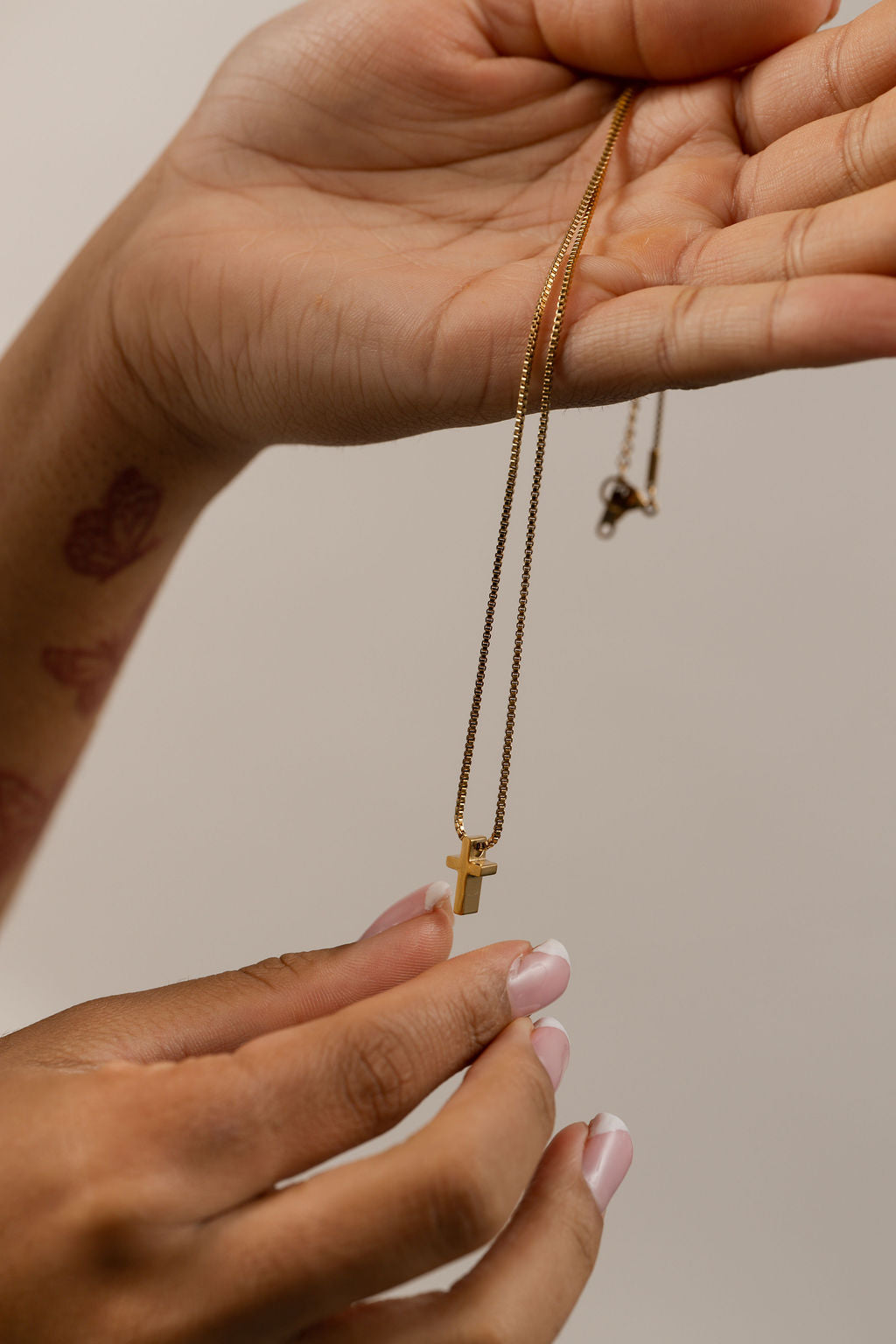 Dainty Cross Pendant Necklace